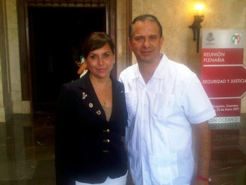 El diputado federal Francisco Saracho Navarro con la diputada Cristina Diaz, Secretaria General del CEN del PRI.