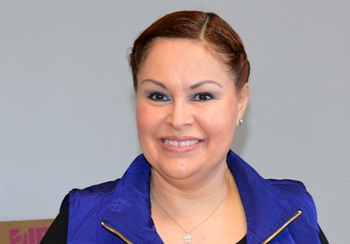 Marilú Flores de Aguirre, Presidenta del Sistema DIF Acuña.