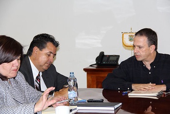 El Secretario de Infraestructura, Francisco Saracho Navarro, mantuvo este miércoles una  reunión de trabajo con el Secretario de Desarrollo Económico, Antonio Gutiérrez Jardón.