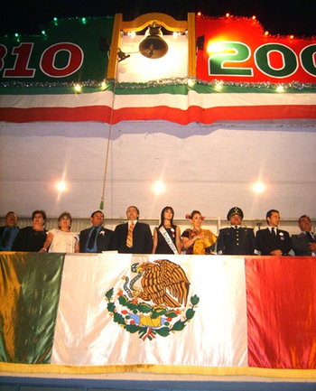 Con fervor patrio celebran el 198 Aniversario del Grito de Independencia en Acuña