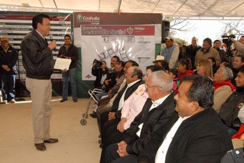 Inicia en Hidalgo el Gobernador Humberto Moreira Valdés el programa de obras Mano con Mano 2009