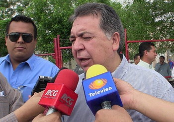 El presidente municipal de Acuña, Alberto Aguirre Villarreal, afirmó que se supenderá la difusión de publicidad del municipio.