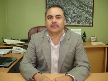 Juan Carlos Guzmán Escobedo, titular de la oficina de catastro en Acuña.