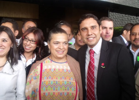 presidenta del CEN del PRI Beatriz Paredes y alcalde Antonio Nerio