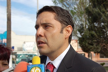 Antonio Nerio Maltos, presidente municipal de San Juan de Sabinas, sostuvo reunión con funcionarios de la Secretaría del Medio Ambiente.