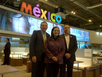 Claudia Morales acompañada de los Secretarios de Turismo de Zacatecas y Durango.