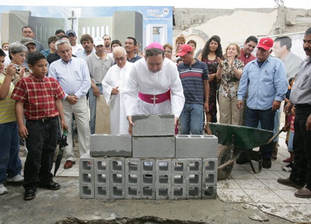 El gobierno del estado y la comunidad de Villa de Fuente inician reconstrucción de iglesia del Sagrado Corazón de Jesús