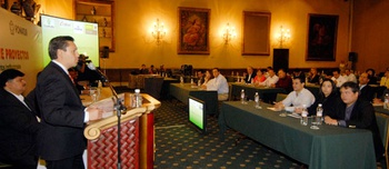 José Luis Moreno Aguirre, Secretario de Turismo en el estado puso en macha el encuentro con la representación del Gobernador Humberto Moreira Valdés, junto a Rubén Fernández Meré, Subdirector de Asistencia Técnica de FONATUR.