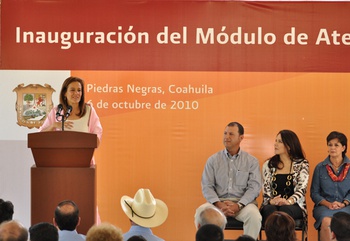 Margarita Zavala DIF Nacional, Oscar Lopez alcalde de Piedras Negras  y Macarena Retes, DIF municipal