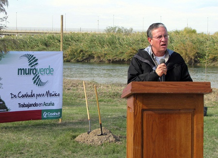Hoy Coahuila avanza en medio ambiente con el programa Muro Verde en la Frontera