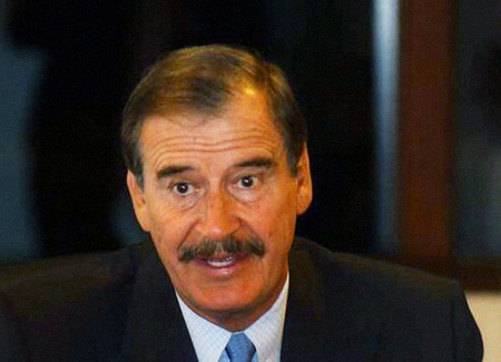 Trabajar sin descanso y entregar buenas cuentas pide Presidente Vicente Fox a la junta de Gobierno de la CONAVI