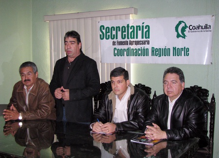 Productores de Acuña y Jiménez reciben respaldo del gobierno del estado
