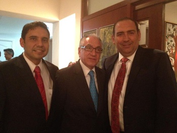 El Gobernador de Coahuila RMV, El Embajador de mexico en Colombia Florencio Salazar y el Alcalde de San Juan de Sabinas Lic. Antonio Nerio Maltos. 