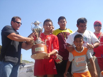 Jóvenes coahuilenses ganan campeonato nacional de futbol juvenil en el estado de Guerrero