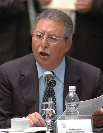 Francisco Rojas, coordinador de la fracción del PRI en la Cámara de Diputados, 