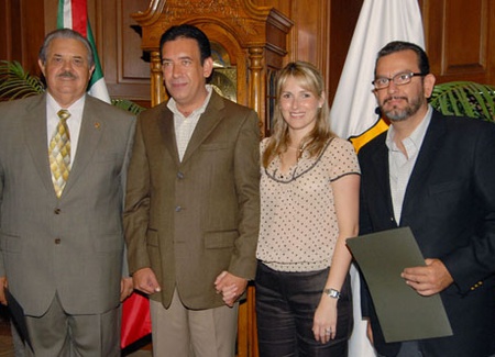 Asume Tomás Gutiérrez Morales como secretario ejecutivo del voluntariado de Coahuila