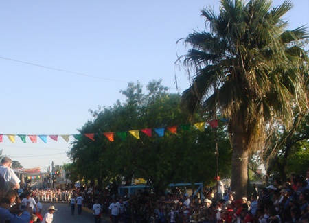 Con gran éxito se realizan las fiestas de Running Las Vacas en ciudad Acuña, Coah.