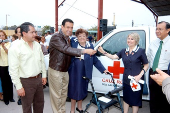 Pone en marcha el gobernador Humberto Moreira la colecta anual 2007 de la cruz roja mexicana