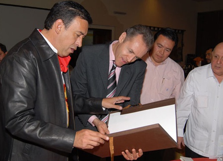 El gobernador encabezó la presentación del Museo de la Cultura Taurina