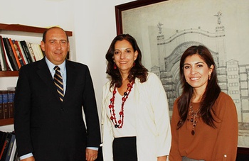Rubén Moreira Valdez sostuvo una reunión de trabajo con Laura Vicencio Álvarez, directora del Instituto Nacional de Bellas Artes (INBA), a la que asistió también la licenciada Sofía García Camil.