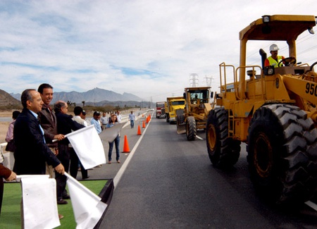 Inicia la construcción de la autopista Saltillo-Monterrey:
