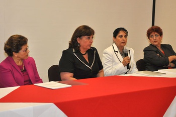 Elia Margarita Barrera Yañez, estacó el compromiso que el Gobierno Municipal tiene con las mujeres de Piedras Negras, desarrollando programas para impulsar su crecimiento y fortalecimiento en todos los renglones.