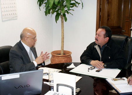 El Secretario de Educación y Cultura, Víctor Zamora Rodríguez se reunió con el Presidente del Colegio de Nutrición y Obesidad en Coahuila, Jesús Ángel Padilla.