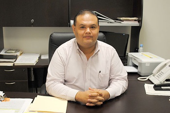 C.P. Carlos Donato Guerra, Contralor Municipal de Acuña.