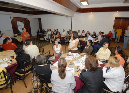 El Instituto Coahuilense de las Mujeres imparte el taller "Género en los medios de comunicación"
