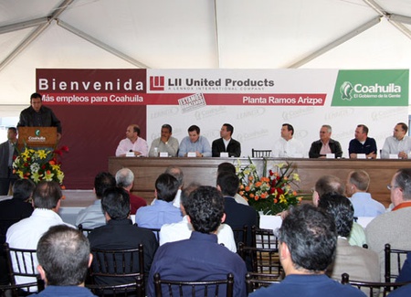 La inauguración de esta empresa la realizaron el Gobernador Humberto Moreira Valdés y el presidente internacional de Lennox, Todd Bluedorn, junto con el Alcalde de Ramos Arizpe, Ricardo Aguirre Gutiérrez.