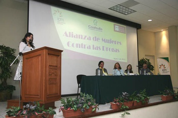 Firma convenio el instituto coahuilense de las mujeres con el centro de integración juvenil