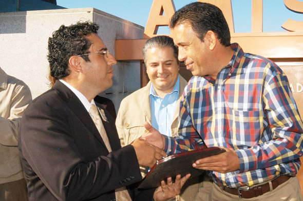 Reconocen al gobernador en Acuña por mantener a Coahuila en el contexto internacional de las buenas relaciones y por su labor