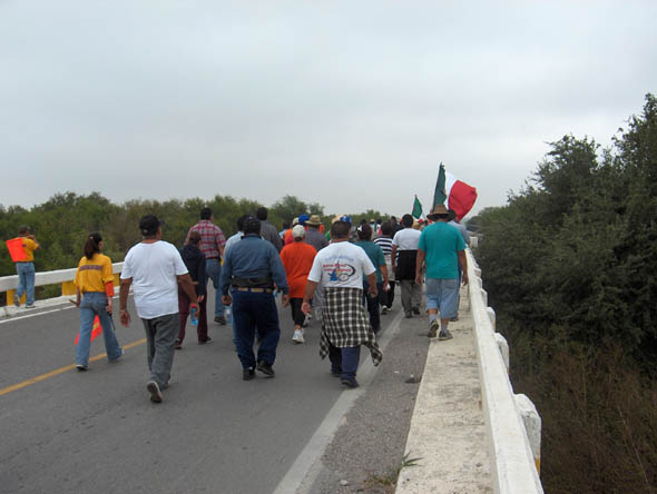 Tercer día de protestas contra el muro