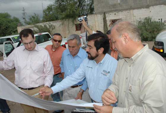 Gira de supervisión de obras de saneamiento con participación del municipio y NADBANK