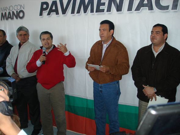39 MDP para pavimentar 240 cuadras en Acuña, anuncian el gobernador Humberto Moreira y el alcalde Evaristo Lenin Pérez