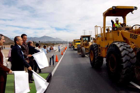 Inicia la construcción de la autopista Saltillo-Monterrey: