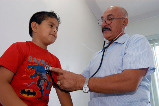 El Secretario de Salud dio  el banderazo de arranque de la Primera Semana Nacional de afiliación al Seguro Médico para una Nueva Generación