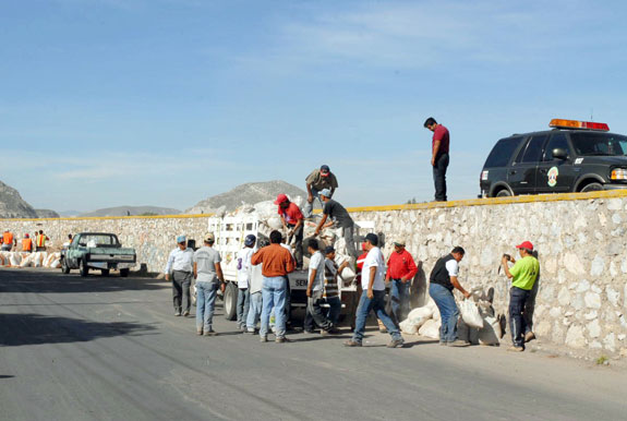 Inicia el gobierno del estado reforzamiento del muro de contención en el Bulevar Nazas, de Torreón