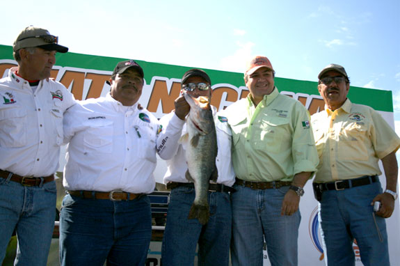 Con éxito concluye en acuña el Tercer Campeonato Nacional de Pesca de Lobina 2008