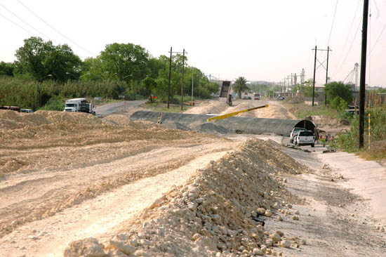 Registra 20 % la construcción del puente Laguito Mexicano de Piedras Negras