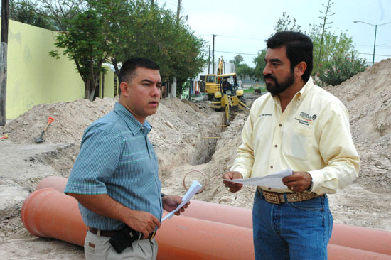 Alcalde Raúl Vela realiza recorrido de Supervisión por obras de SIMAS Piedras Negras 