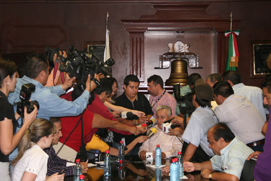 El alcalde Jesús Mario Flores Garza pide licencia para separarse del cargo
