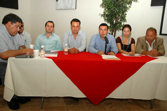Inaugura alcalde Raúl Vela reunión sobre la ley de ingresos 2009