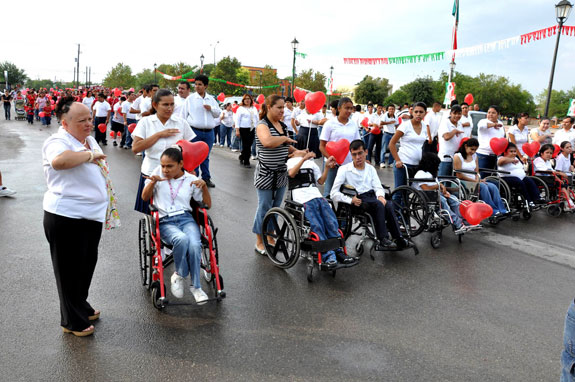 Desfile en Piedras Negras por la Semana de la Discapacidad