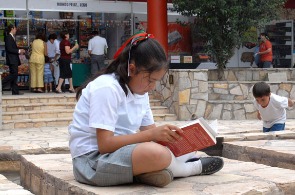 Visitan 7 mil personas la XI Feria del Libro Saltillo 2008 durante primer fin de semana