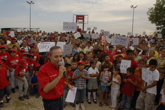 Miles de personas escuchan propuestas de Pepe Maldonado 