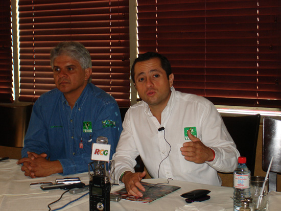 Presenta el Dr. Alfredo Garza Castillo oferta política del PVEM y PSD 