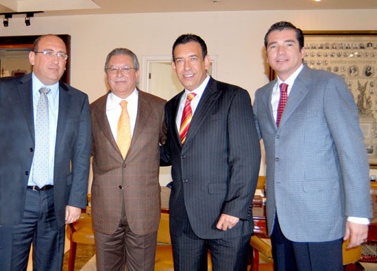 Acude el gobernador Humberto Moreira a la Cámara de Diputados en México 