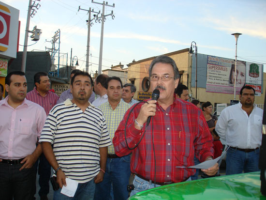 Protestan comerciantes organizados contra la aduana y SHCP en Acuña