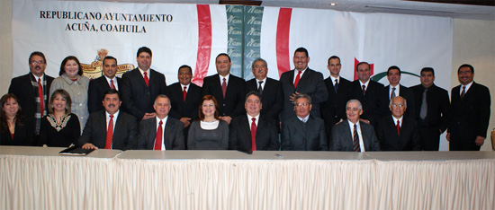 Presenta Alberto Aguirre a funcionarios municipales 